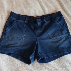 5/$20 Gloria Vanderbilt shorts